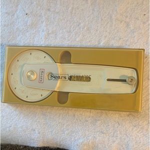 Vintage Sears Kenmore Buttonhole Wheel Attachment In Case 9 Templates Pre owned